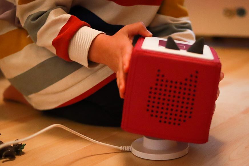 Using the Toniebox while charging